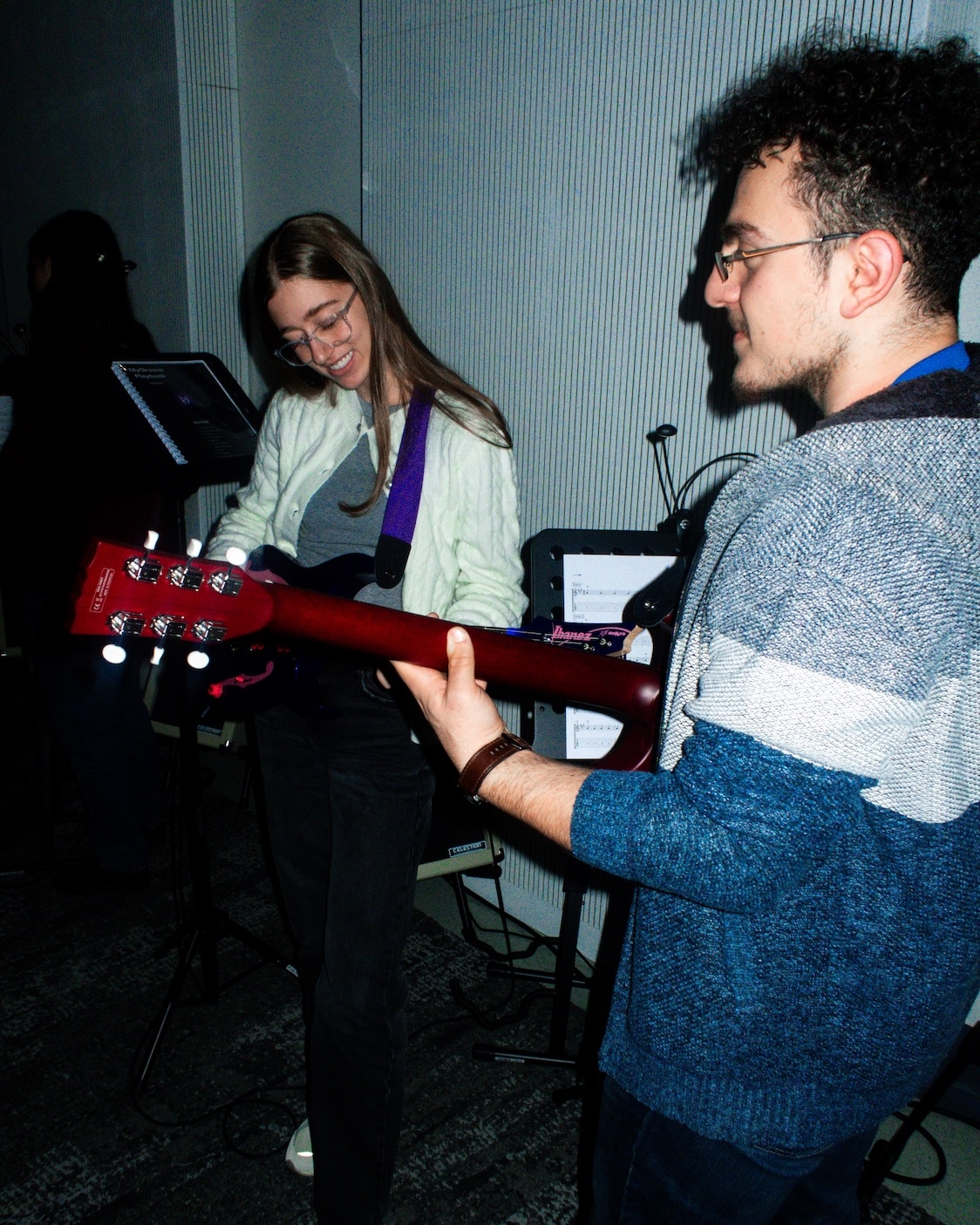 Guitar players